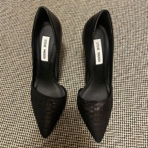 Steve Madden Black Crocodile Finish Textured Heels